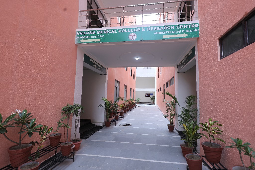 Naraina Hospital