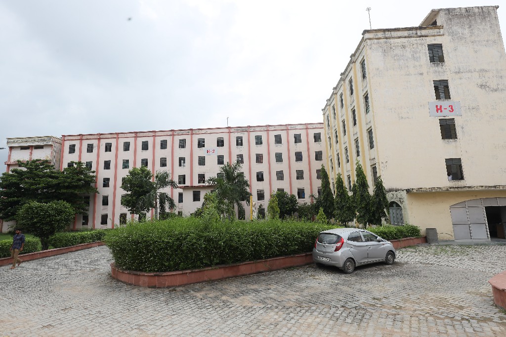 Naraina Hospital